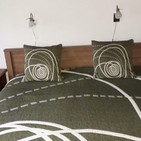 Annika Apartman Егер Екстериор снимка